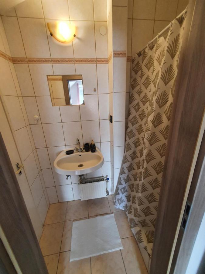 Sosto Apartman เซแกชแฟเฮร์วาร์ ภายนอก รูปภาพ