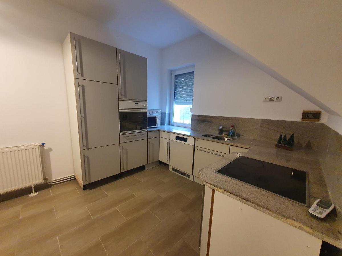 Sosto Apartman เซแกชแฟเฮร์วาร์ ภายนอก รูปภาพ